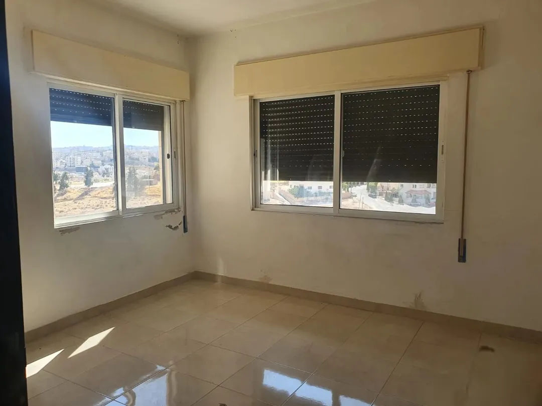 عمارة مميزة طابقية في طبربور للبيع