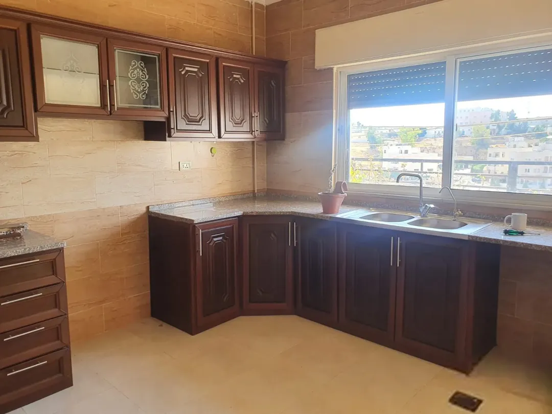 عمارة مميزة طابقية في طبربور للبيع