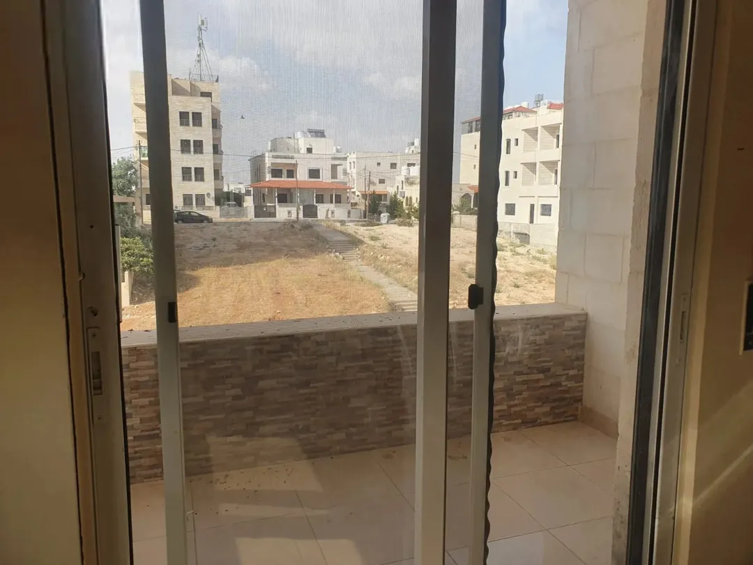 عمارة مميزة طابقية في طبربور للبيع