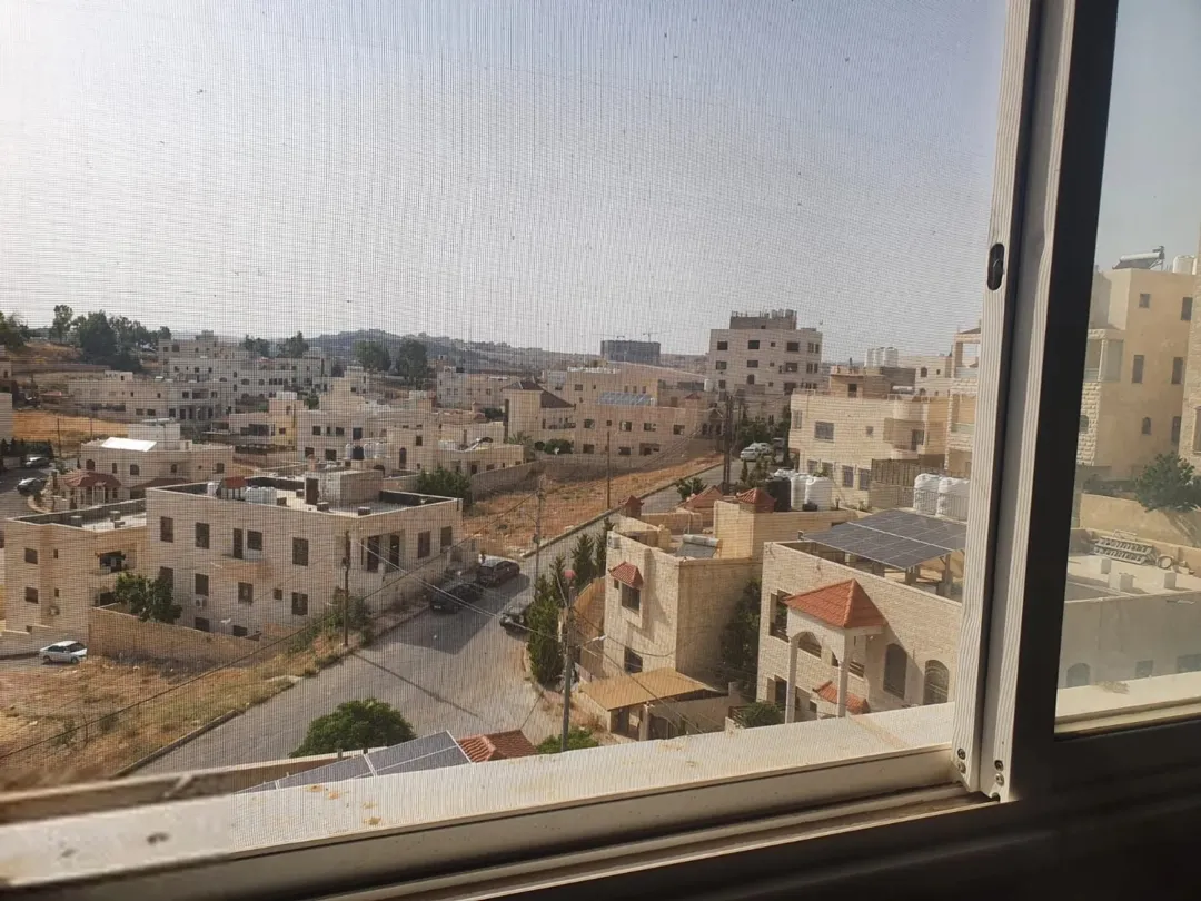 عمارة مميزة طابقية في طبربور للبيع