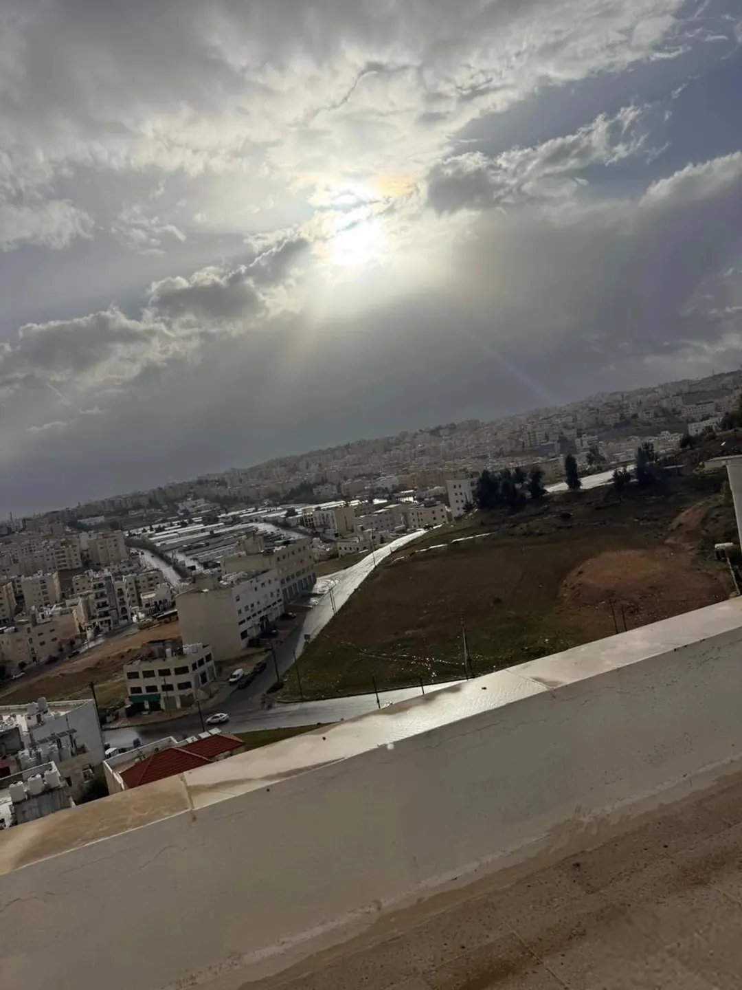 عمارة مميزة طابقية في طبربور للبيع