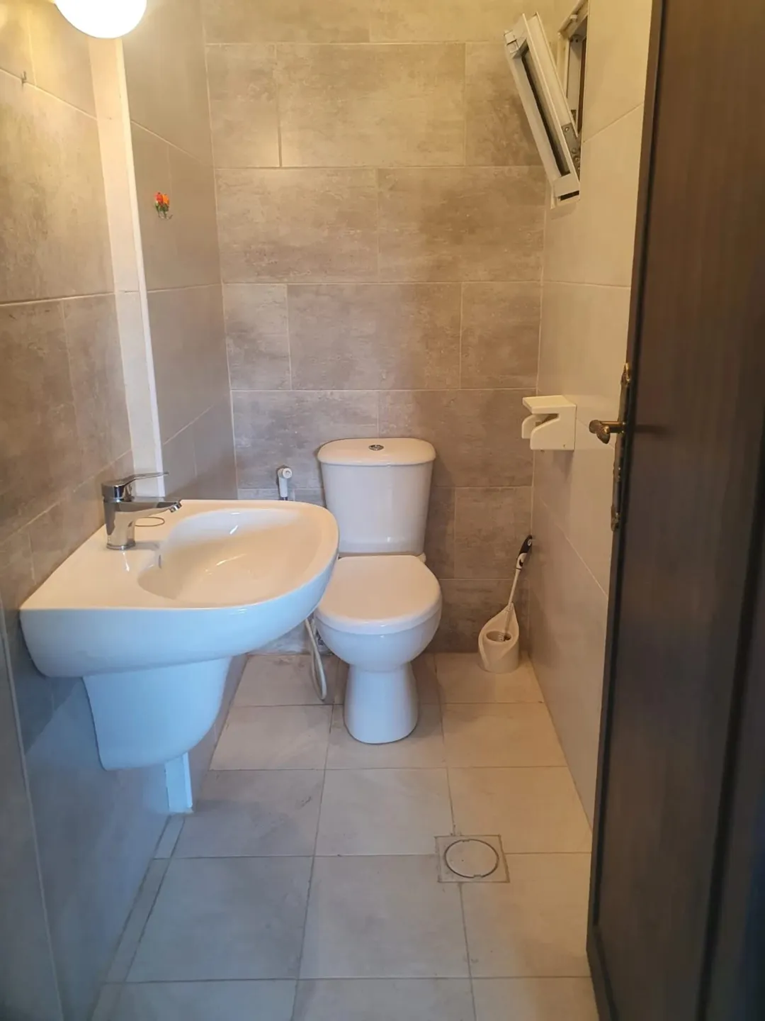 عمارة مميزة طابقية في طبربور للبيع