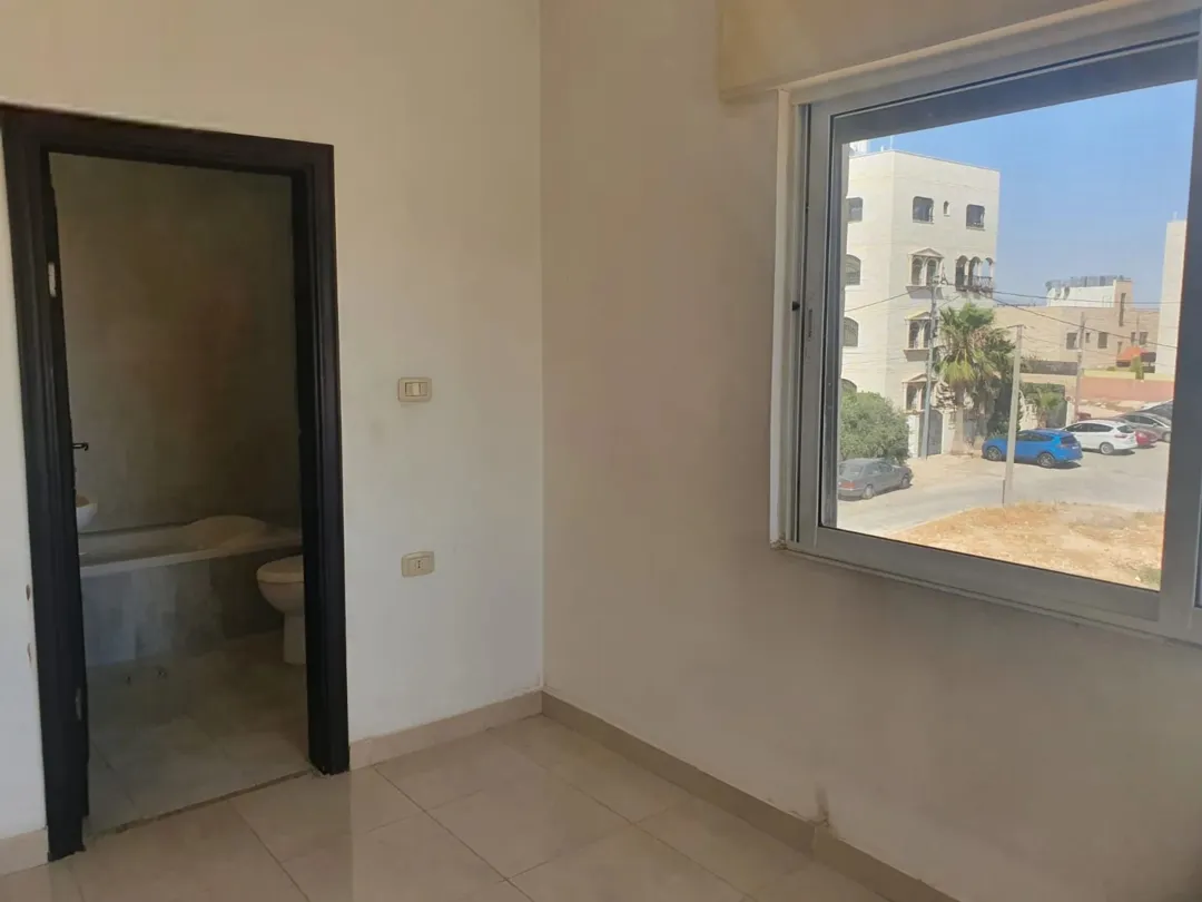 عمارة مميزة طابقية في طبربور للبيع