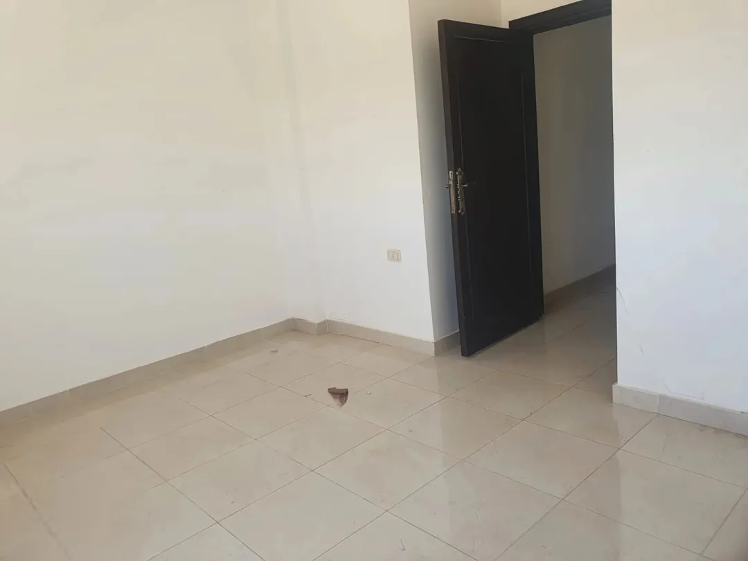عمارة مميزة طابقية في طبربور للبيع