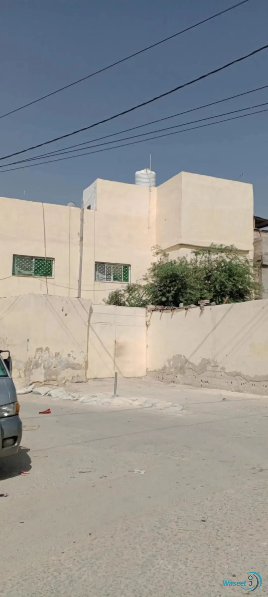 بيت 3طوابق بمخيم حطين /حارة البهلول