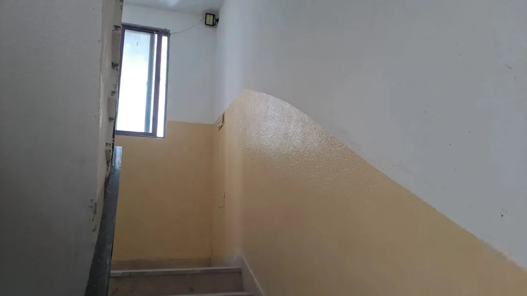 عمارة استثمارية للبيع خلف ديوان الخدمة المدنية/شارع الاقصى مكونه من اربع طوابق ثمانية شقق وتسوية وع