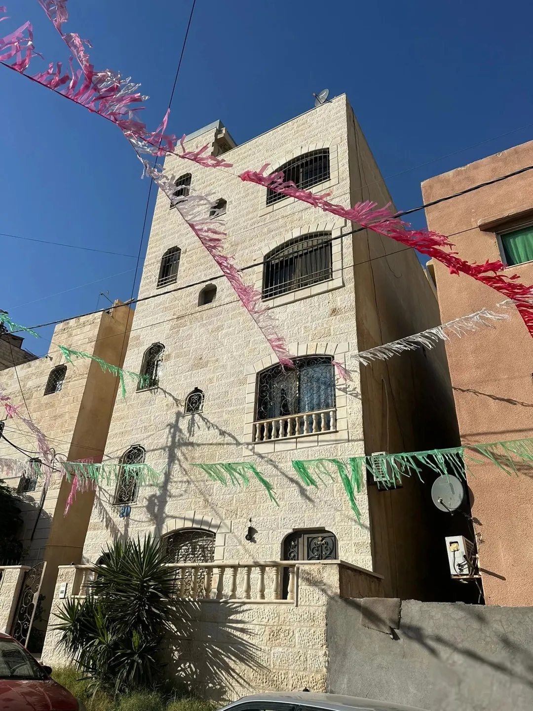 عمارة اربع طوابق للبيع — صورة 3