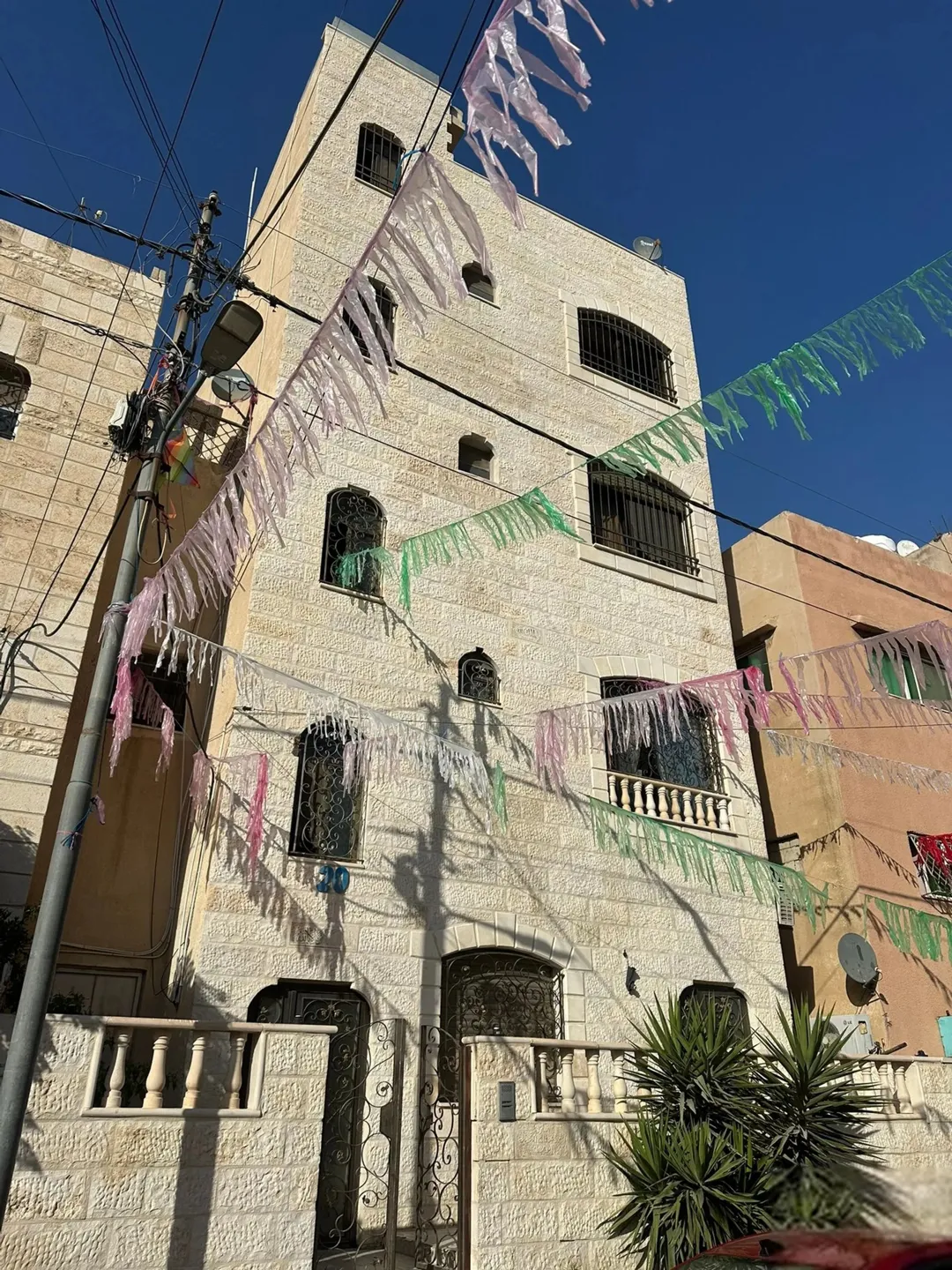 عمارة اربع طوابق للبيع — صورة 4