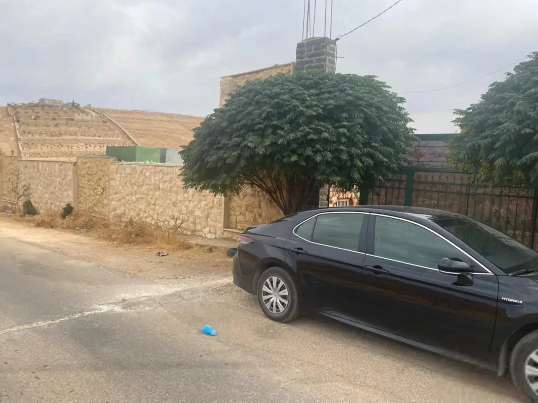 قطعة أرض مميزة في قفقا 13 دونم في منطقة مزارع وشاليهات طبيعية