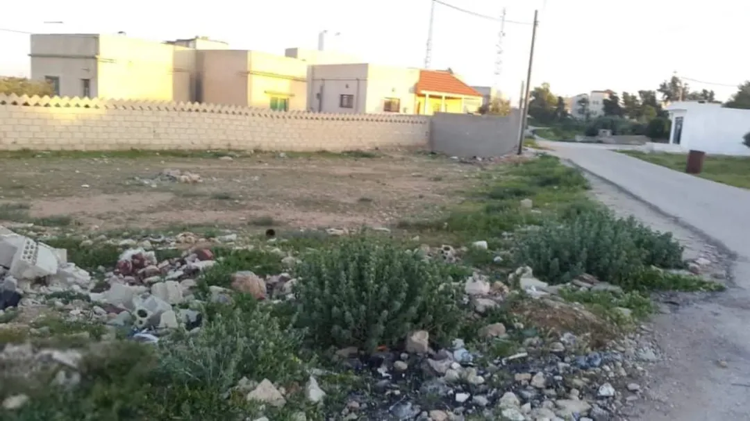 أرض سكنية وتجارية مميزة في المفرق