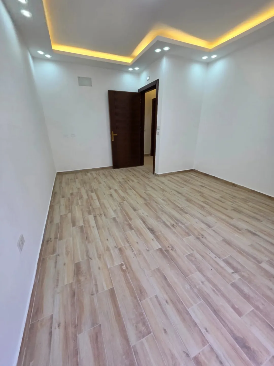 شقة فاخرة بمواصفات القصور بمساحة 800 متر