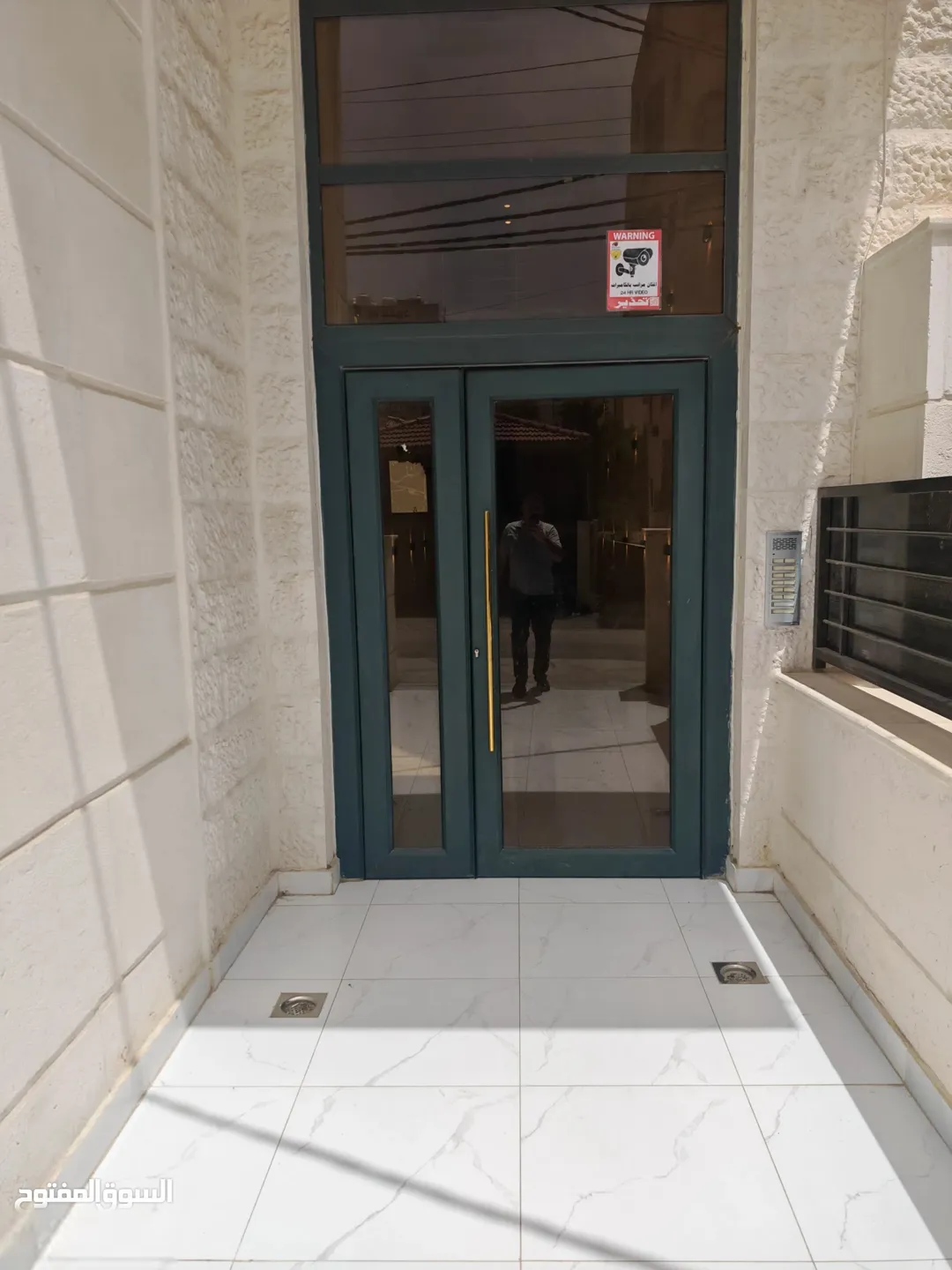شقة مميزة للبيع في إربد – منطقة الراهبات فرصة للسكن والاستثمار