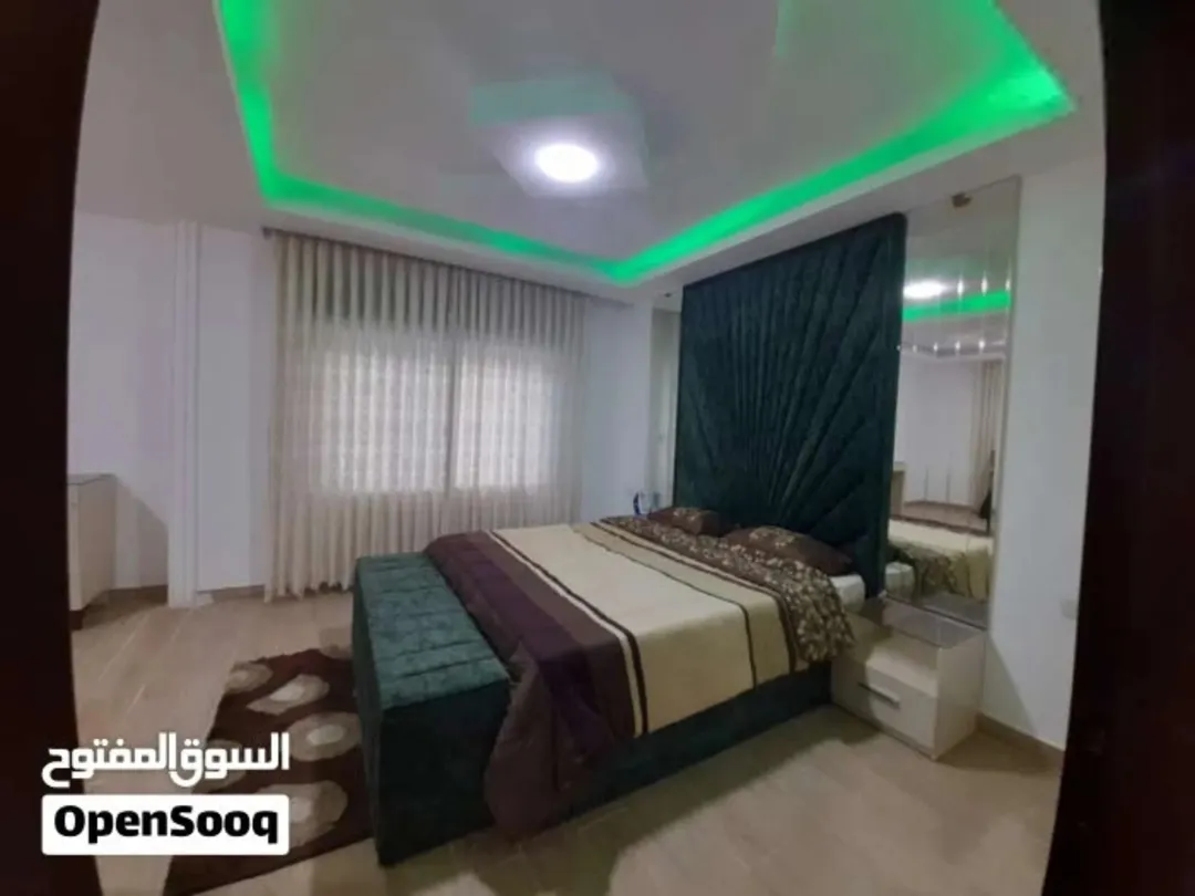 شقة مفروشة للإيجار السنوي في الجبيهة – خلف الجامعة الأردنية | ID 908903