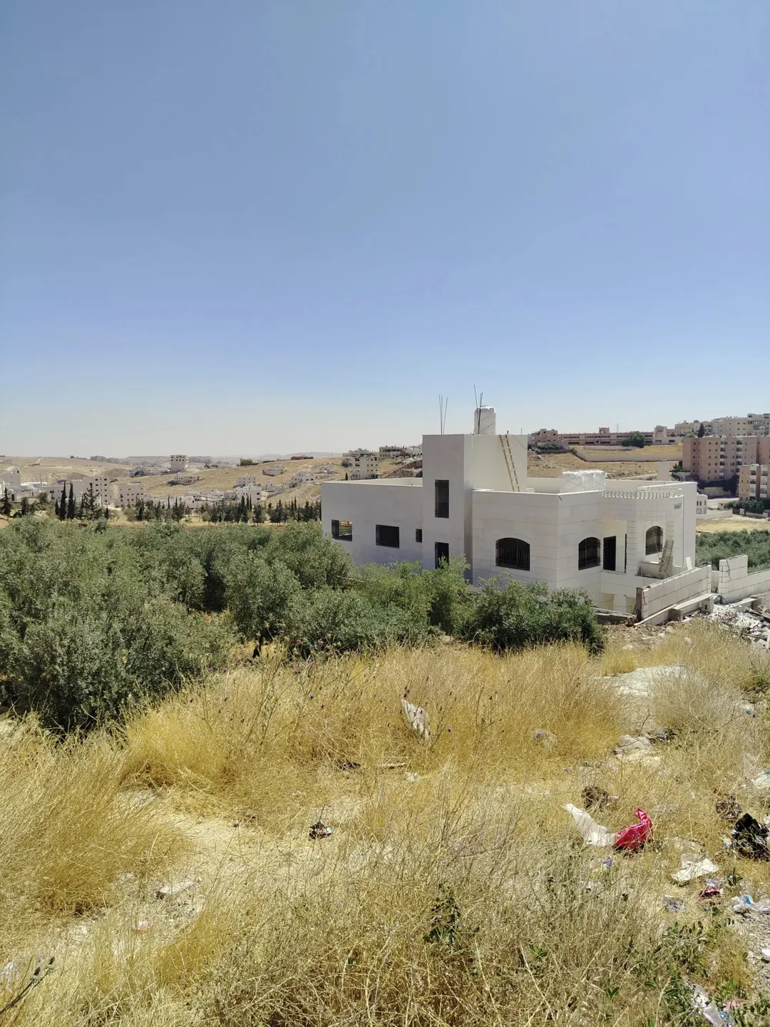 أرض سكنية للبيع في أبو علندا بمساحة 352 متر مربع