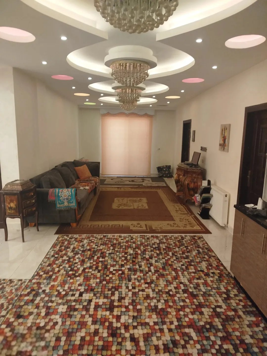 فيلا مميزة مباشرة في ارقى مناطق شمال عمان