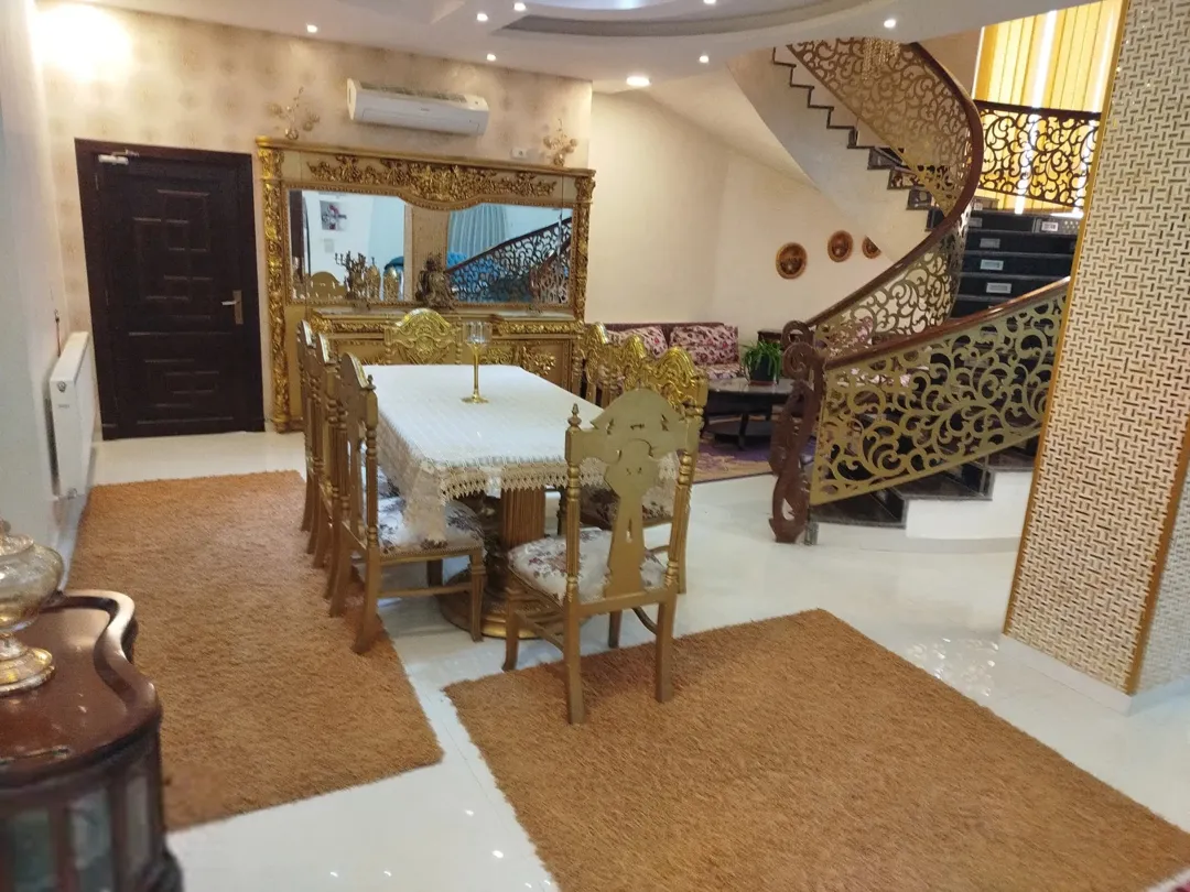 فيلا مميزة مباشرة في ارقى مناطق شمال عمان