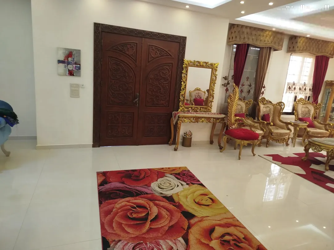 فيلا مميزة مباشرة في ارقى مناطق شمال عمان