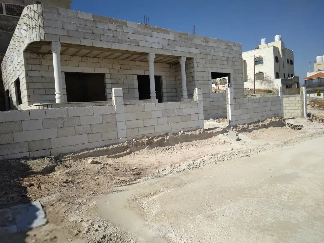 منزل مستقل للبيع في أبو علندا – المستندة الغربية