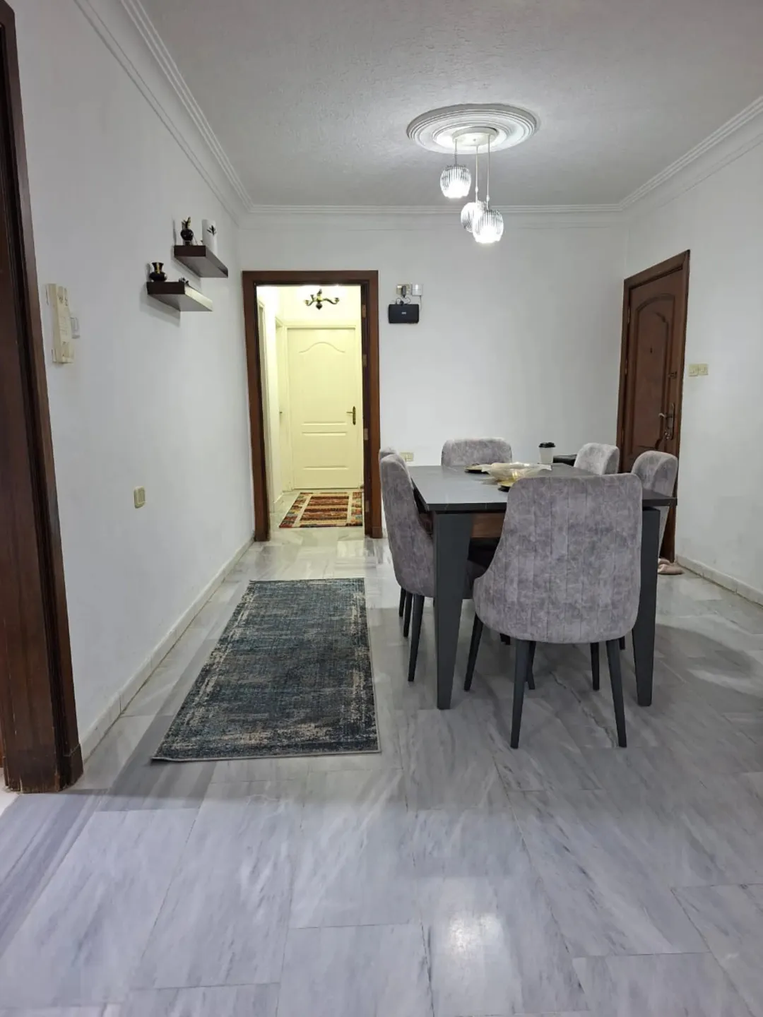 شقه للبيع في البيادر بجانب مسجد الدراويش