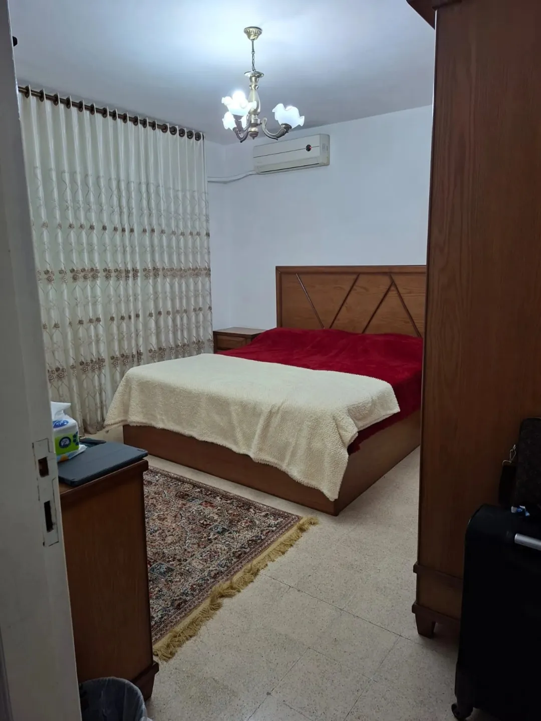 شقه للبيع في البيادر بجانب مسجد الدراويش