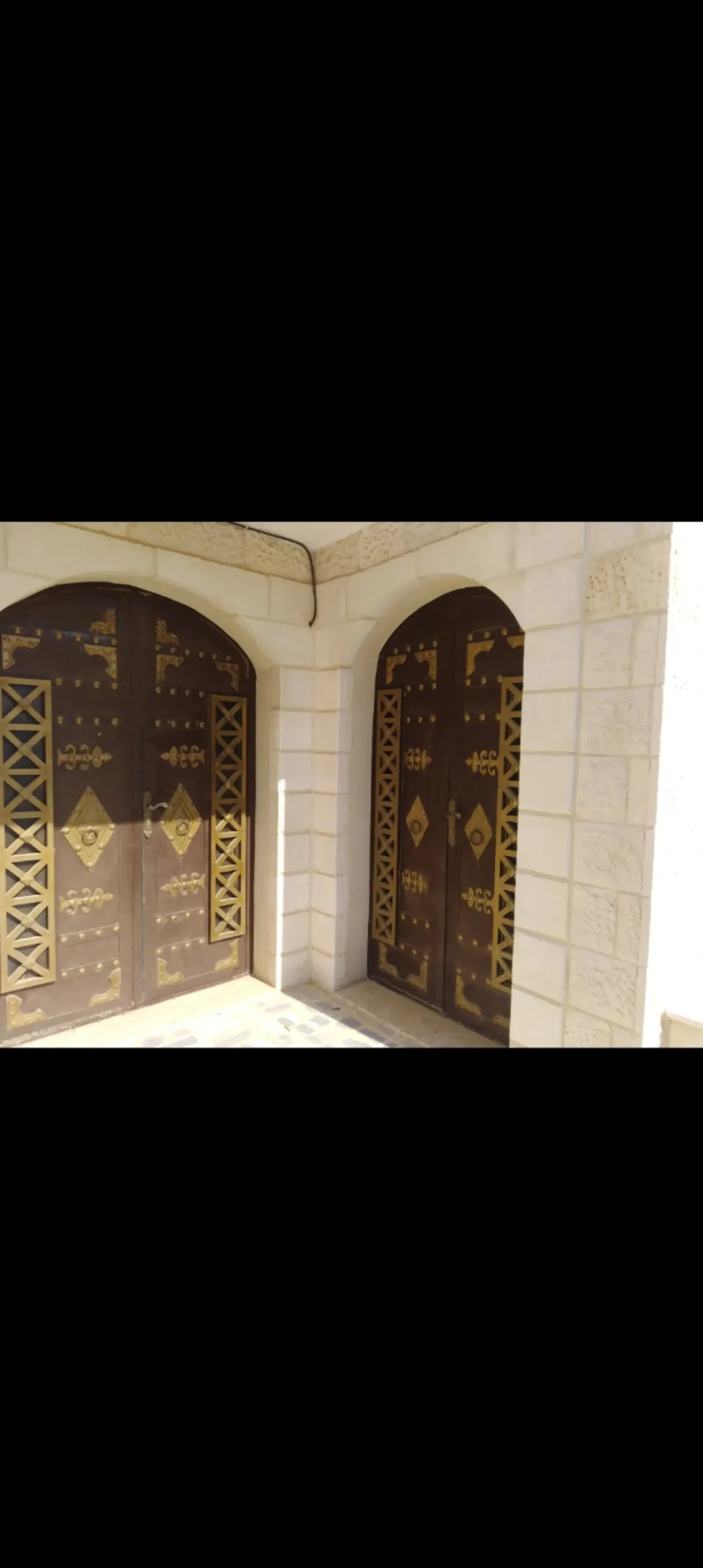 منزل مستقل دوبلكس للبيع في ناعور – إطلالة مميزة ومساحة واسعة