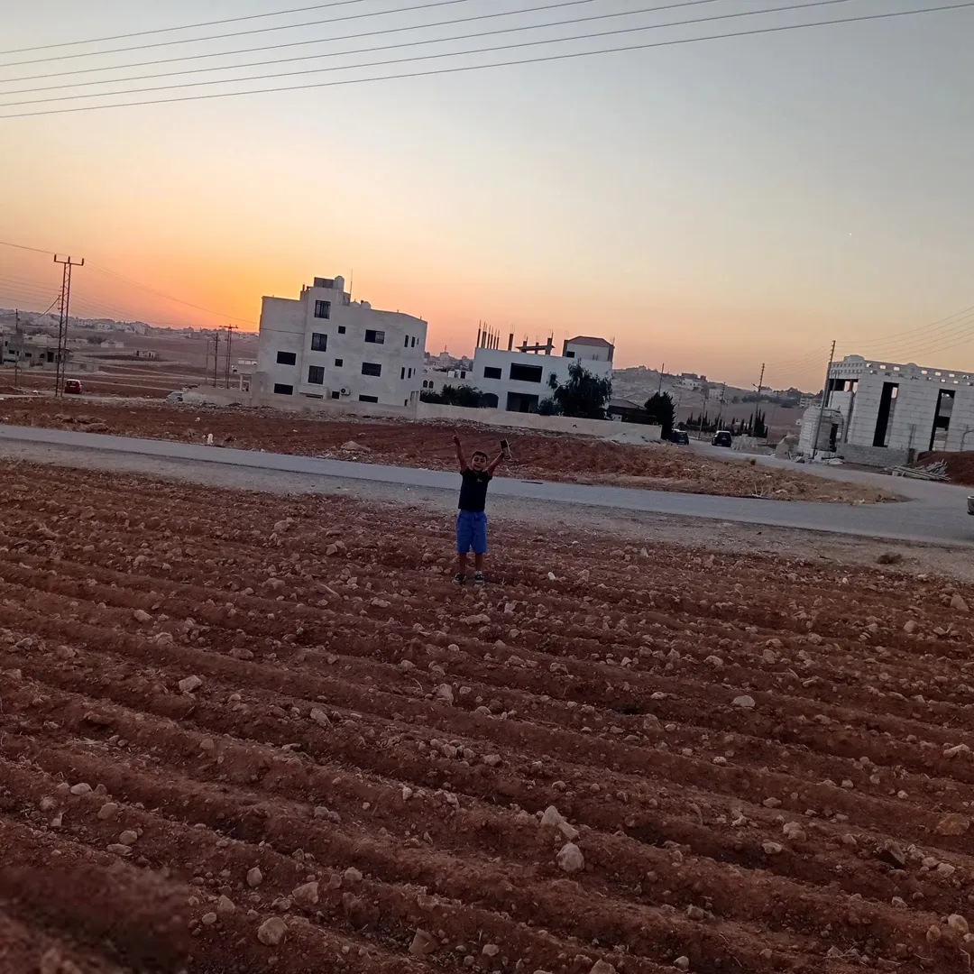 أرض مميزة للبيع في منطقة اليادودة