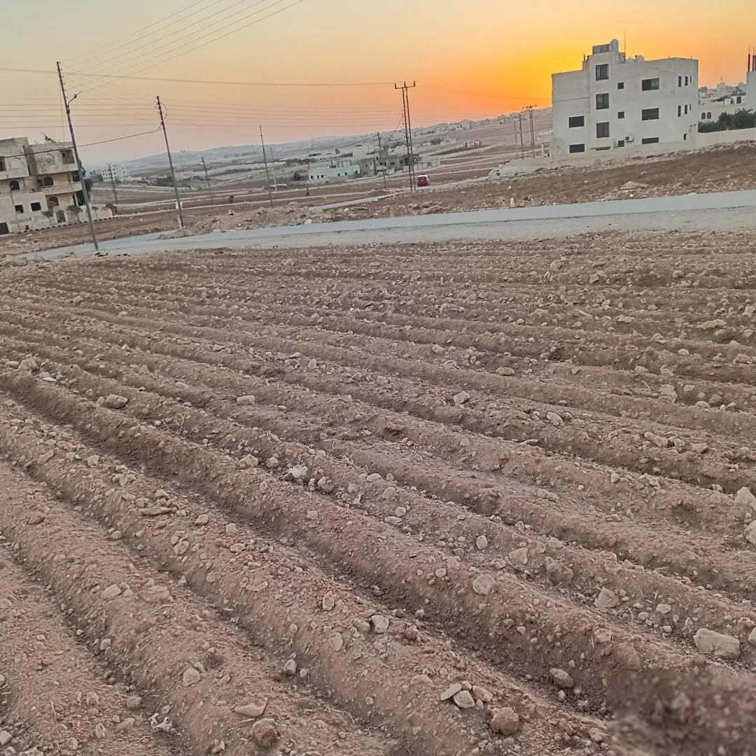 أرض مميزة للبيع في منطقة اليادودة