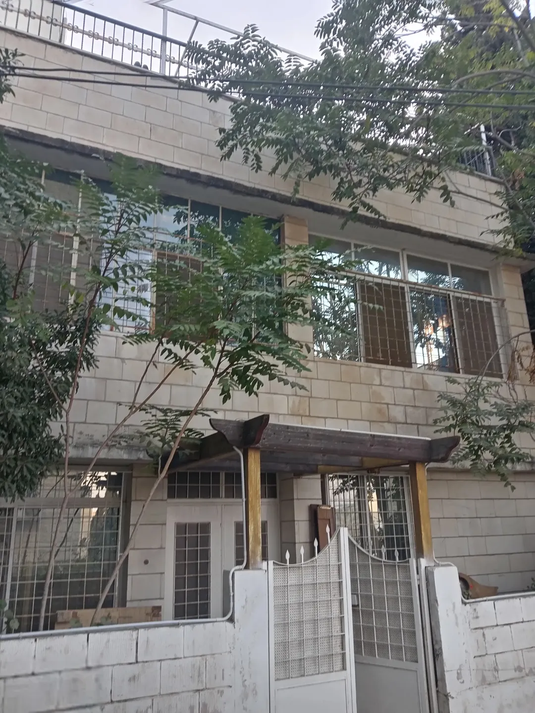 عمارة سكنية للبيع في منطقة الجامعة الأردنية – شارع الجامعة