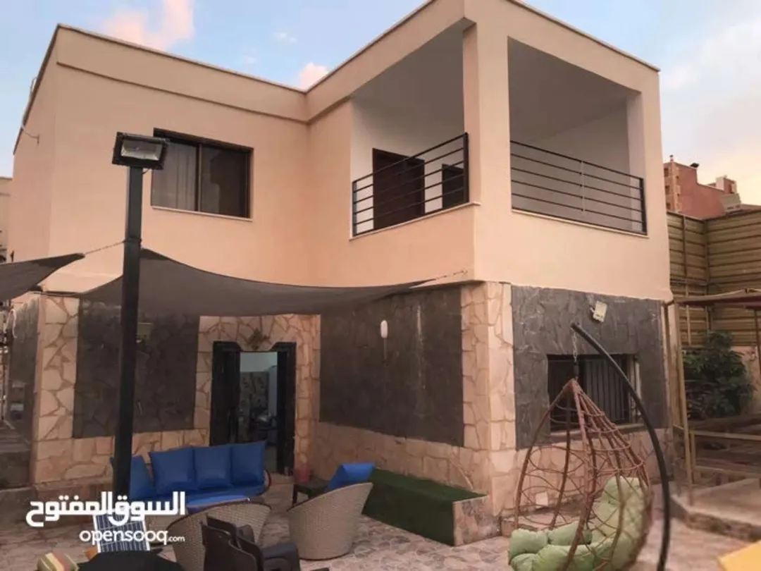 شاليه فاخر للبيع أو البدل في الغور بالقرب من البحر الميت