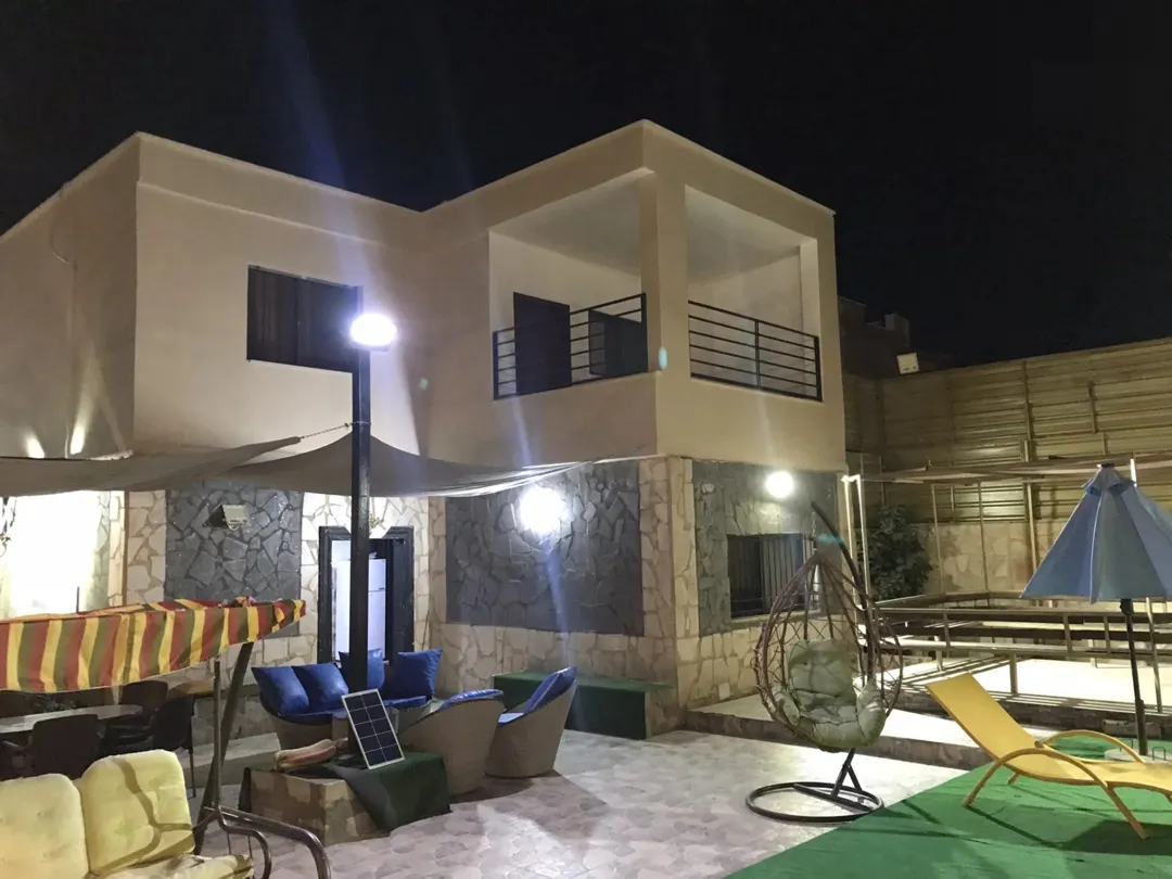 شاليه فاخر للبيع أو البدل في الغور بالقرب من البحر الميت