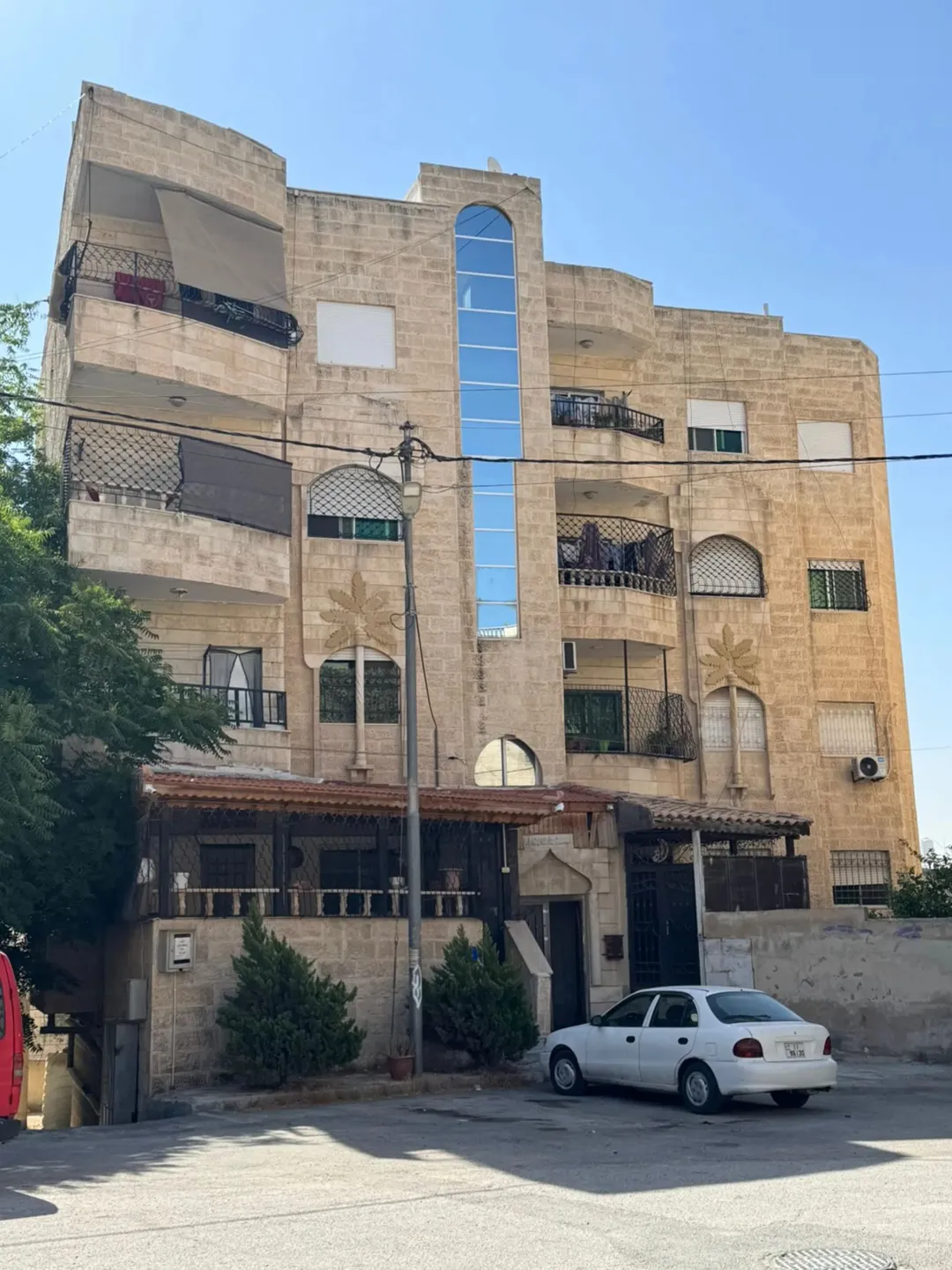 شقة للبيع في الهاشمي الشمالي – 3 غرف مميزة