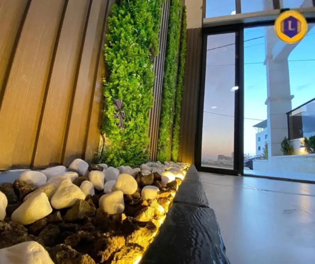 روف دوبلكس فاخر 230 متر مع ساحات 120 متر في اربد