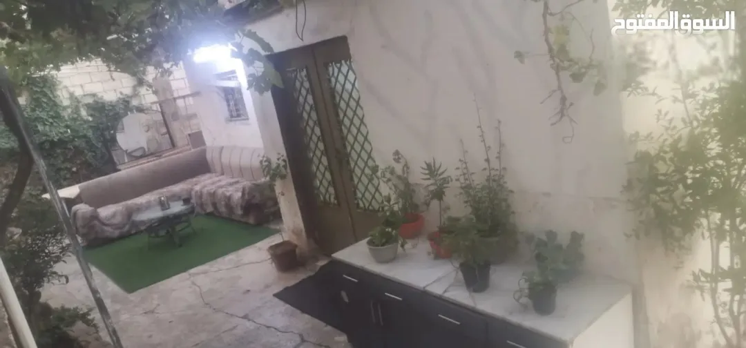 منزل مستقل للبيع في جبل النصر – عمان على أرض بمساحة 470 متر مربع