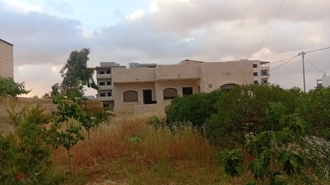 بيت مستقل للبيع في منشية أبو حمور – الكرك