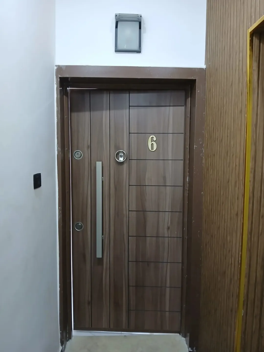 شقة للبيع بحاله جديده وممتازه جدا مباشره
