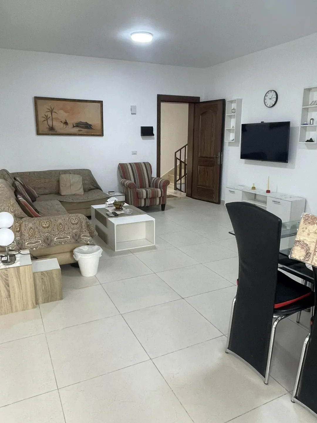 فيلا من 3 طوابق تشطيبات فاخره وإطلاله رائعه على البحر الميت Splendid villa with pool