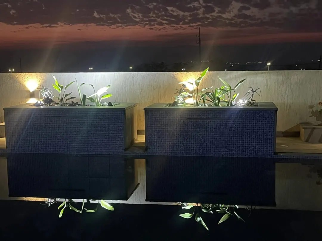 فيلا من 3 طوابق تشطيبات فاخره وإطلاله رائعه على البحر الميت Splendid villa with pool