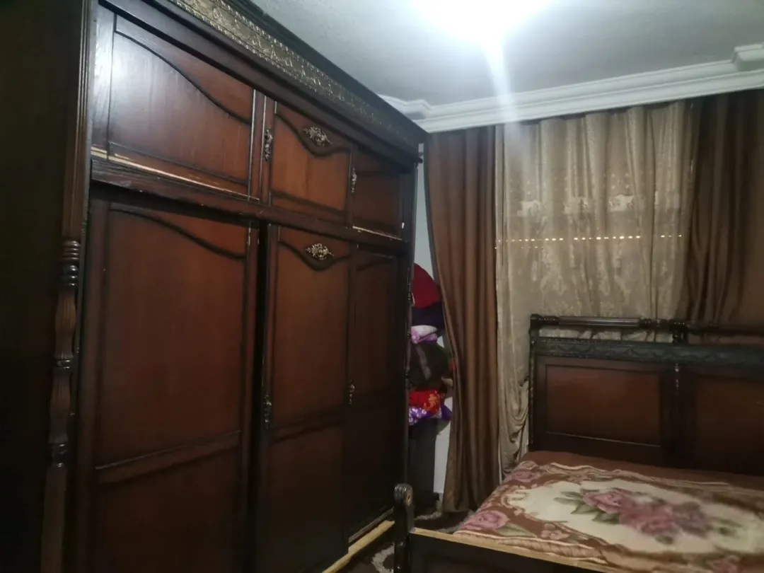 شقه حديثه في ارقى مناطق الزهور بسعر مغري للبيع