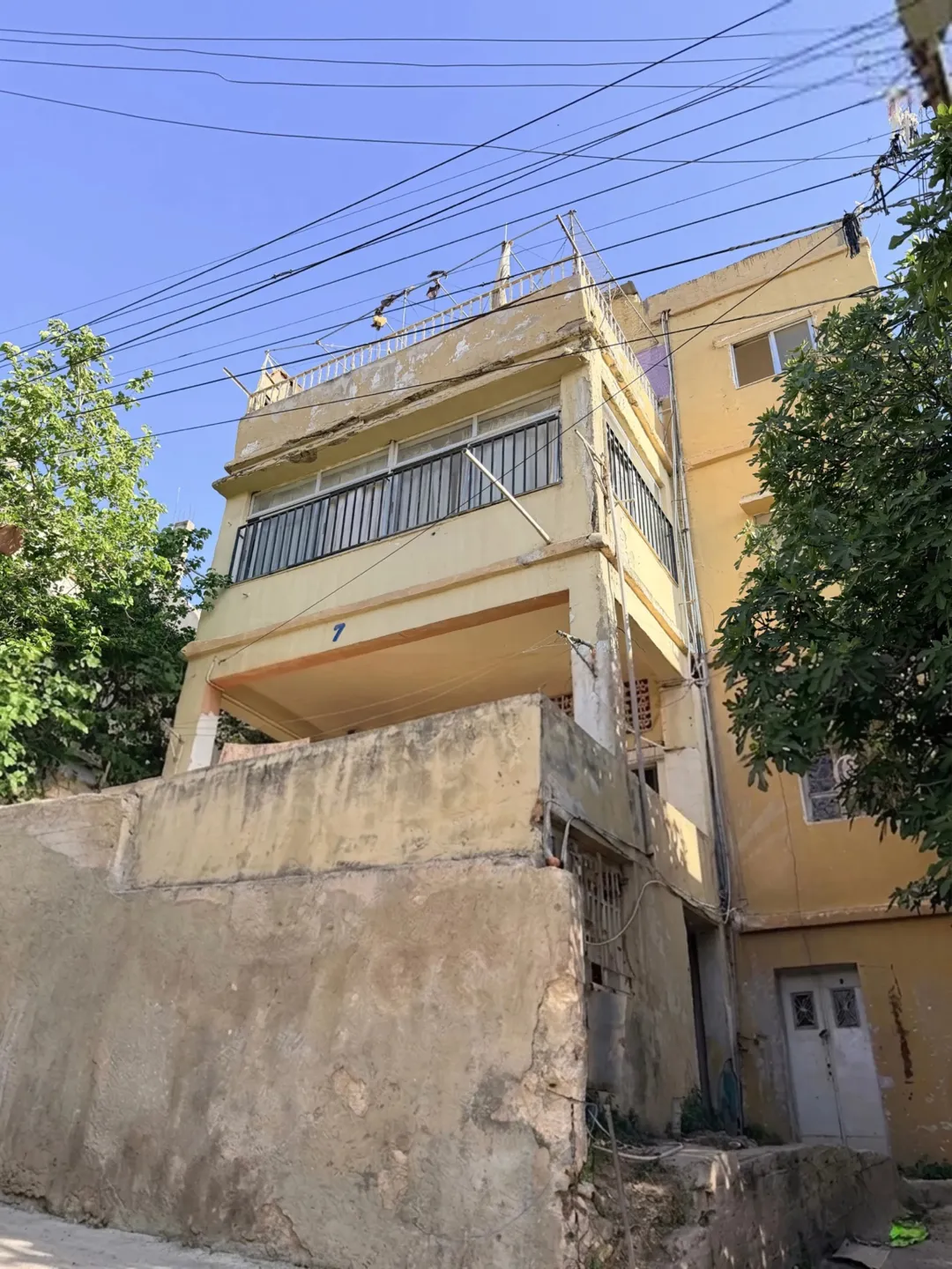 عمارة سكنية للبيع في جبل الأشرفية، عمان