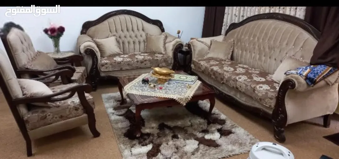 شقة مميزة للبيع في أفخم مناطق عبدون خلف السفارة السعودية