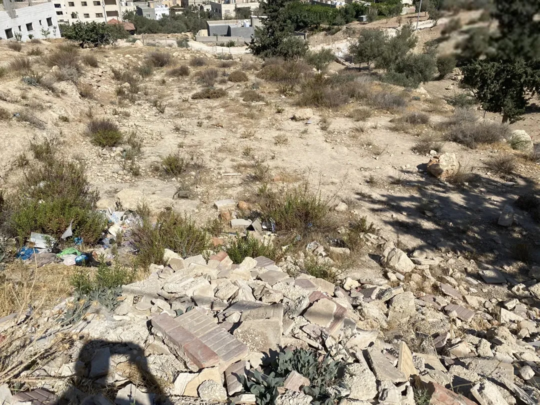 قطعة أرض فاخرة تصلح لبناء منزل أحلامك