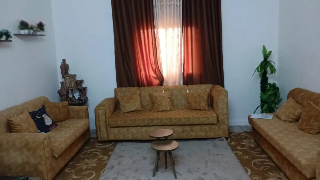 شقتين لل بيع بسعر مميز