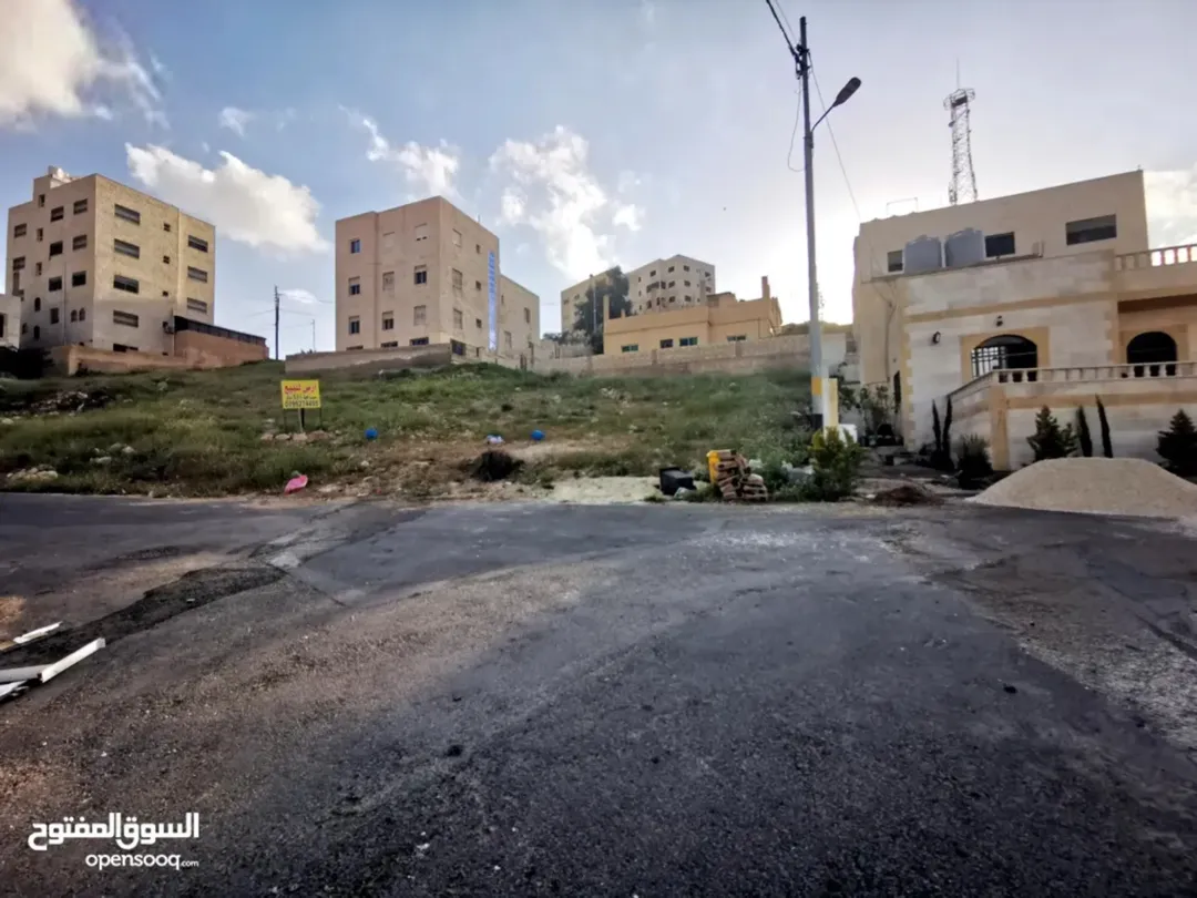 فرصة استثمارية مميزة أرض سكنية للبيع في المرقب
