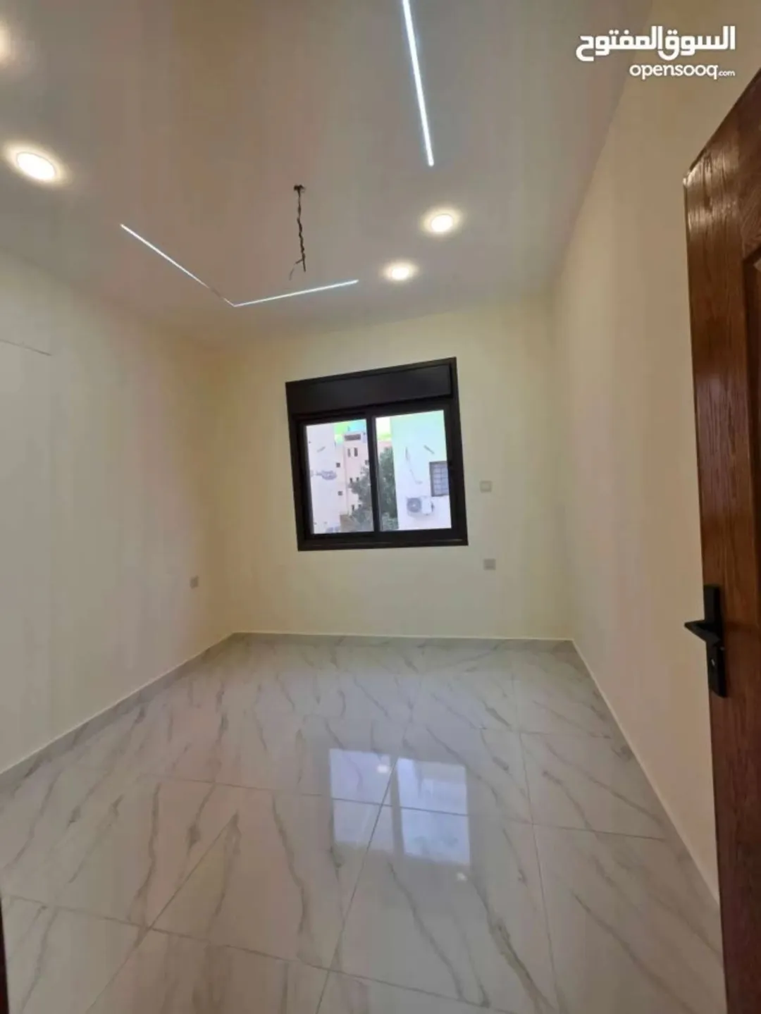 شقة للبيع في العقبة – المنطقة السكنية العاشرة – طابق أول