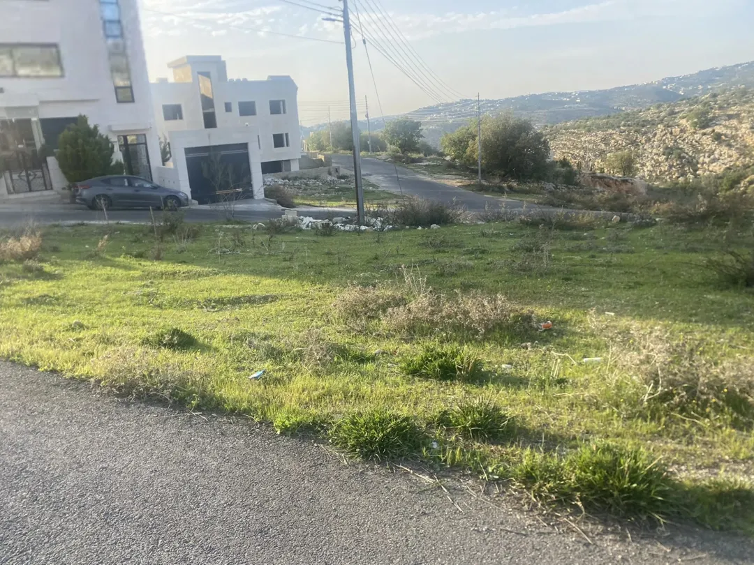 أرض سكنية للبيع في منطقة أبو السوس – غرب عمان