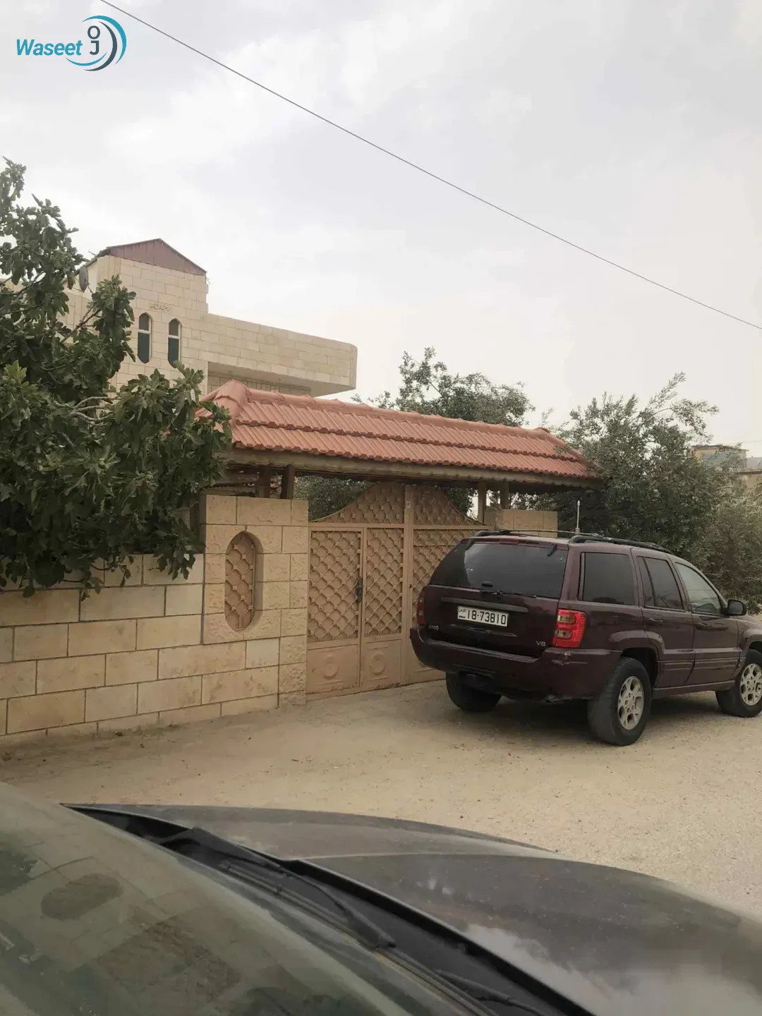 فرصة استثمار مثاليه عماره مكونه من طابقين وتسويه مع امكانية تأجر التسويه الموقع فوق مركز الصحي مؤته