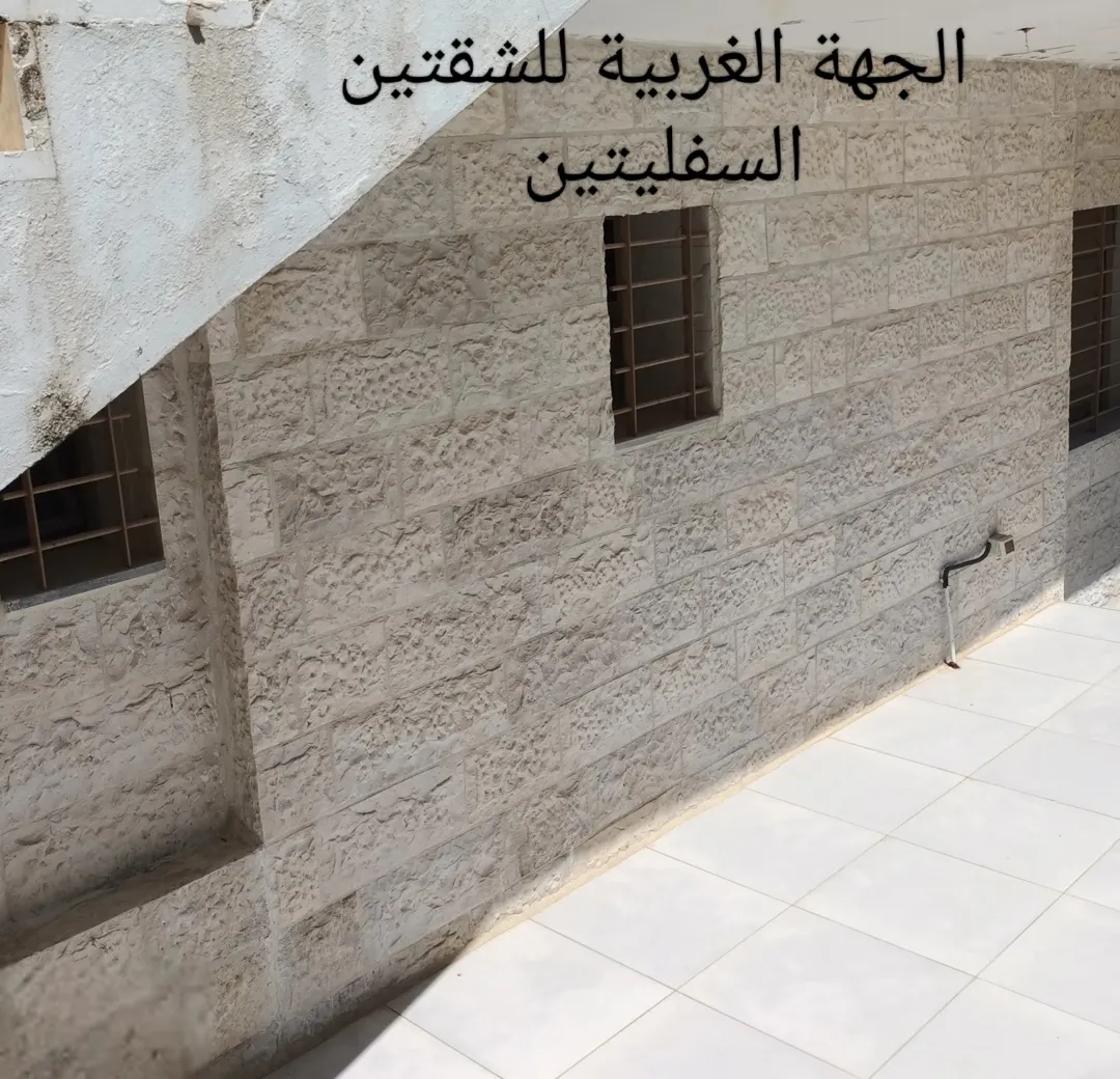 بيت شبه فيلا طابقين للببع