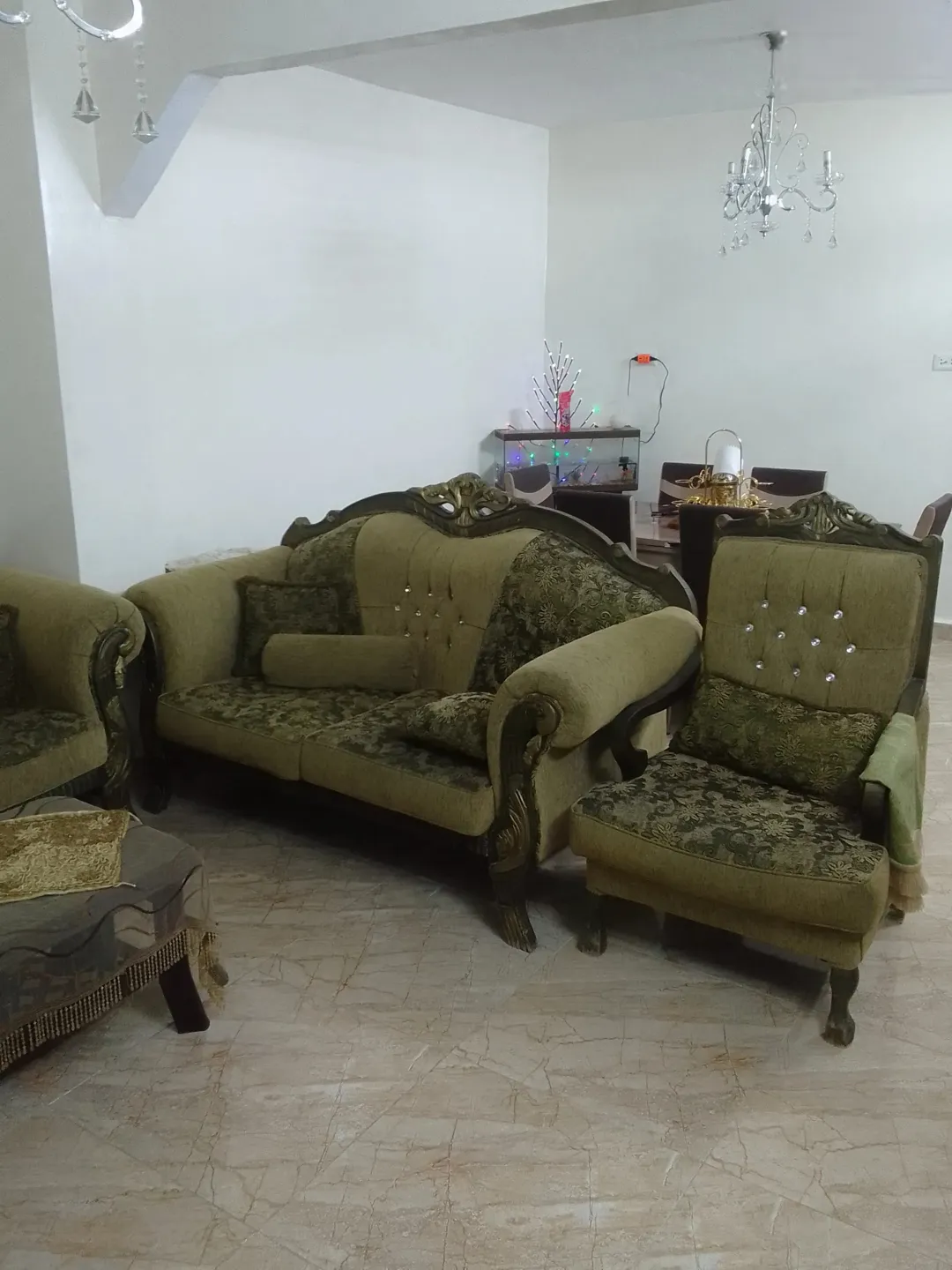 بيت مستقل ساحر للبيع في قلب اسكان الهاشمي خلف مدرسة