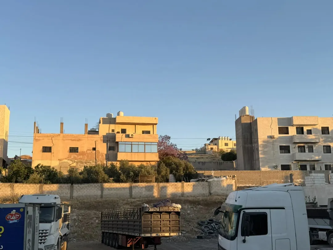 أرض سكنية مميزة مع تسوية للبيع