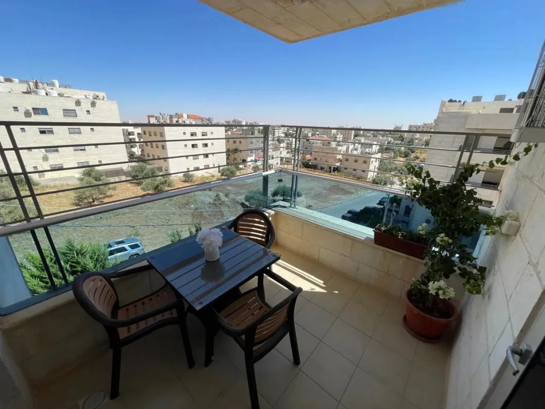 شقة فاخرة للبيع في أم السماق الجنوبي – طريق المطار